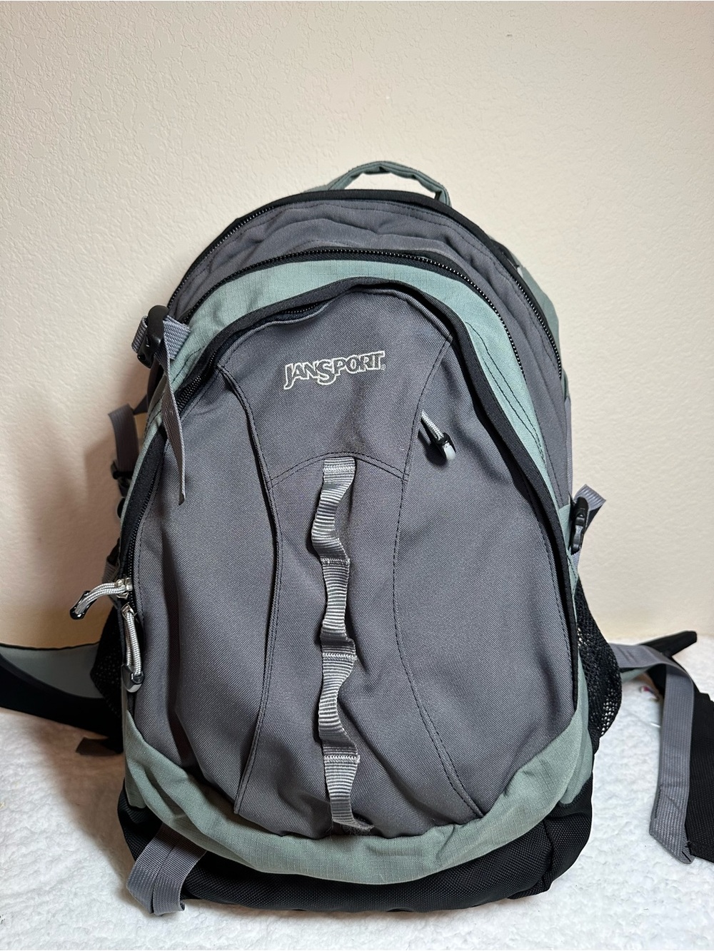 Jan Sport "Odyssey 38" day pack